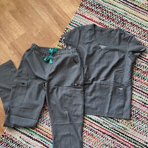 Figs Scrub Set with Aqua Accents